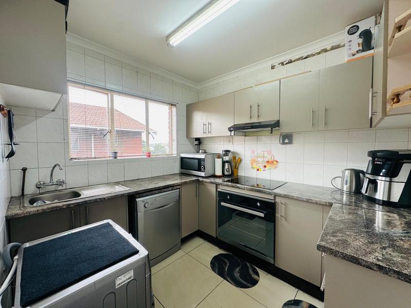 2 Bedroom Property for Sale in Montclair KwaZulu-Natal