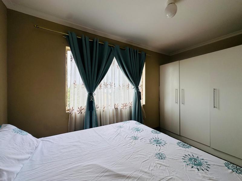2 Bedroom Property for Sale in Montclair KwaZulu-Natal
