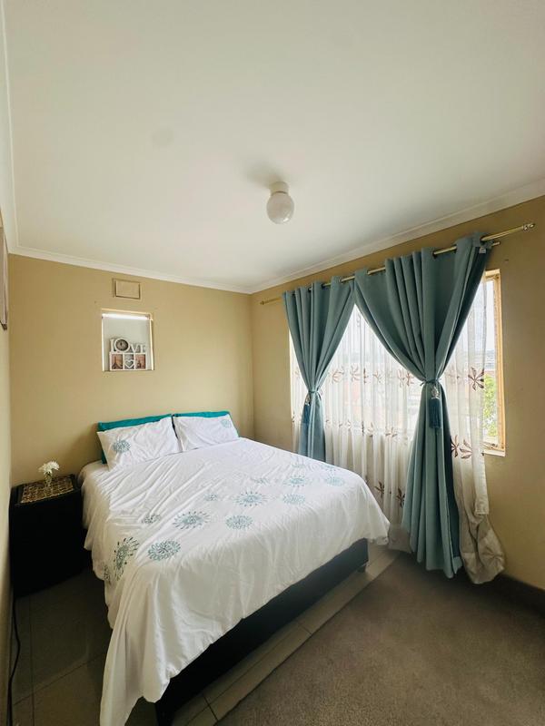 2 Bedroom Property for Sale in Montclair KwaZulu-Natal