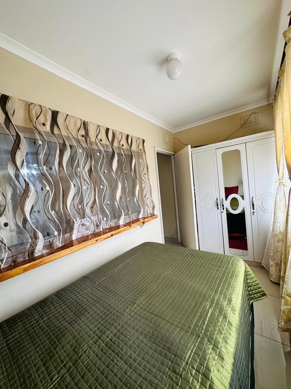 2 Bedroom Property for Sale in Montclair KwaZulu-Natal