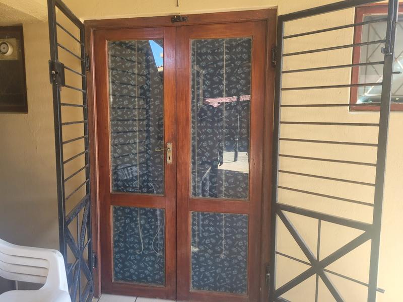 To Let 1 Bedroom Property for Rent in Uvongo Beach KwaZulu-Natal