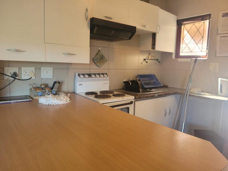 To Let 1 Bedroom Property for Rent in Uvongo Beach KwaZulu-Natal