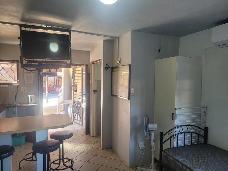 To Let 1 Bedroom Property for Rent in Uvongo Beach KwaZulu-Natal