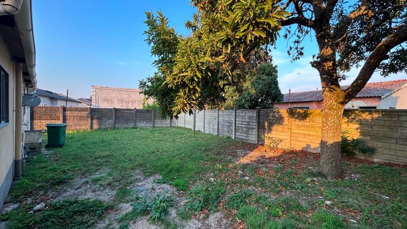 To Let 3 Bedroom Property for Rent in Esikhawini KwaZulu-Natal