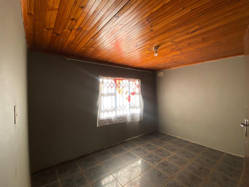 To Let 2 Bedroom Property for Rent in Esikhawini KwaZulu-Natal