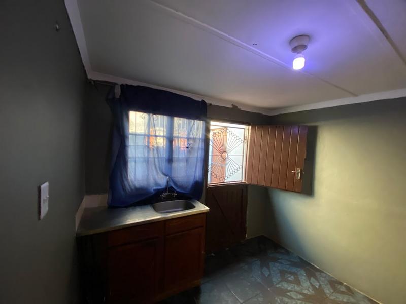 To Let 2 Bedroom Property for Rent in Esikhawini KwaZulu-Natal