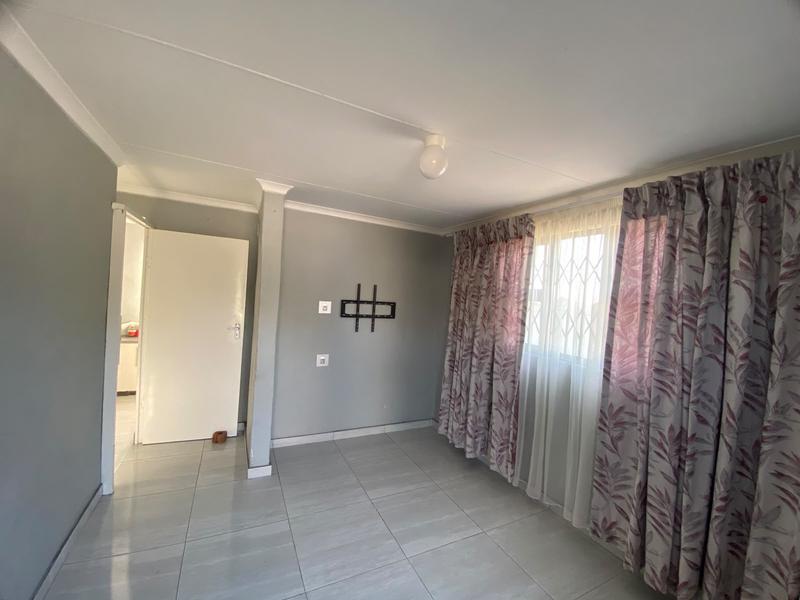 To Let 3 Bedroom Property for Rent in Esikhawini KwaZulu-Natal