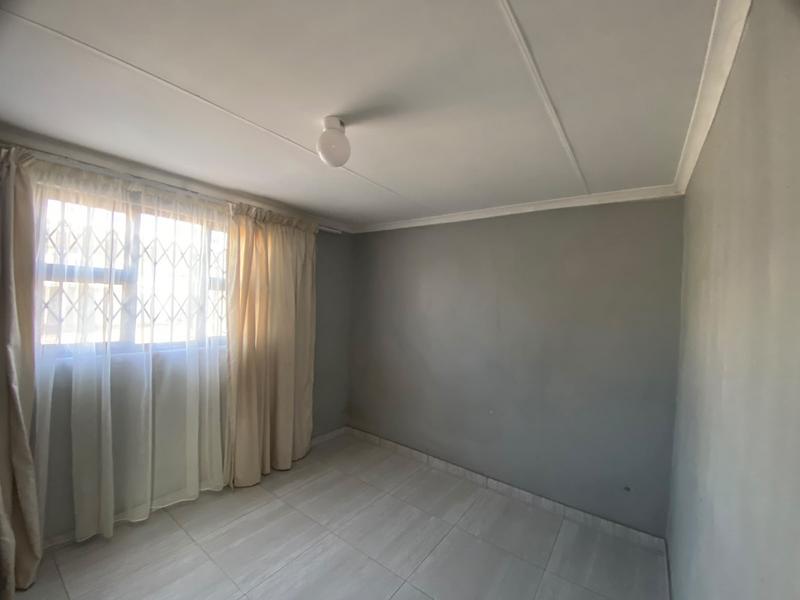 To Let 3 Bedroom Property for Rent in Esikhawini KwaZulu-Natal