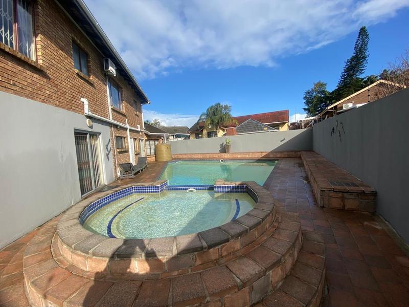 To Let 6 Bedroom Property for Rent in Veld En Vlei KwaZulu-Natal