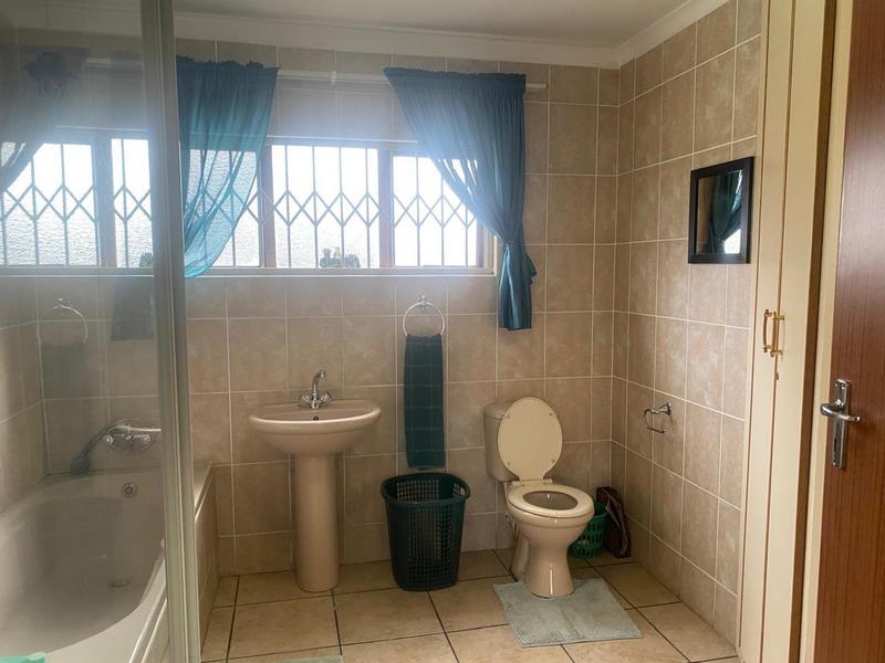 To Let 6 Bedroom Property for Rent in Veld En Vlei KwaZulu-Natal
