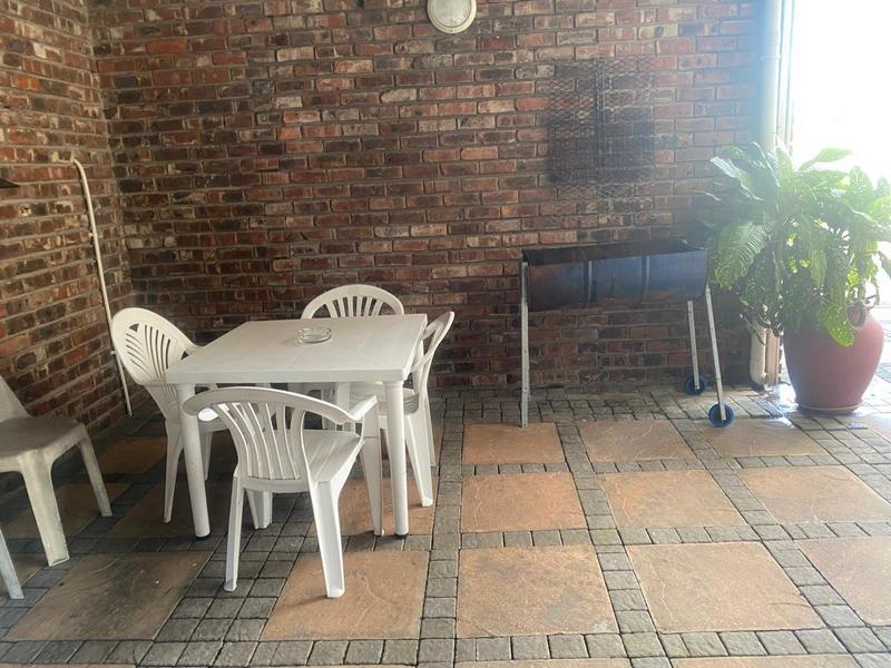 To Let 6 Bedroom Property for Rent in Veld En Vlei KwaZulu-Natal