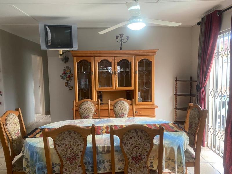 To Let 6 Bedroom Property for Rent in Veld En Vlei KwaZulu-Natal