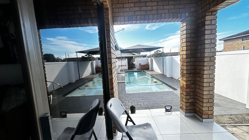 3 Bedroom Property for Sale in Brackenham KwaZulu-Natal