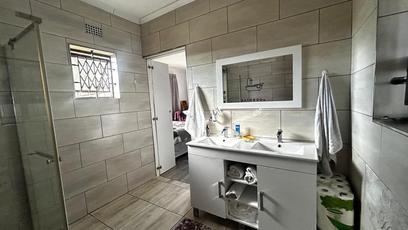 3 Bedroom Property for Sale in Brackenham KwaZulu-Natal