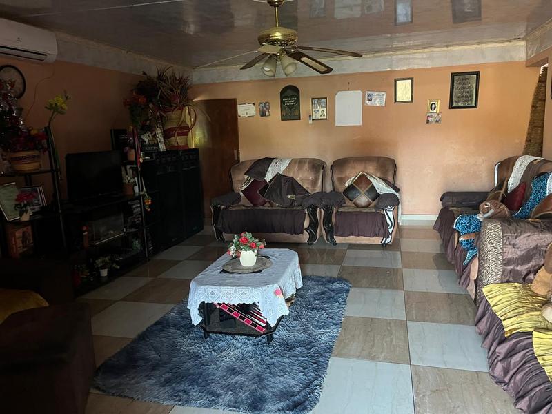 3 Bedroom Property for Sale in Esikhawini KwaZulu-Natal
