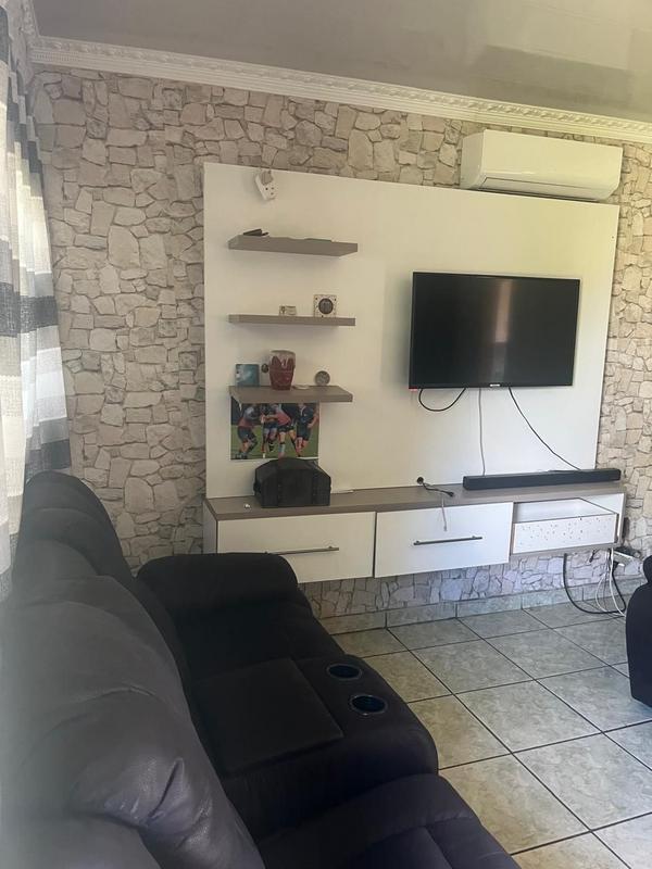 3 Bedroom Property for Sale in Esikhawini KwaZulu-Natal