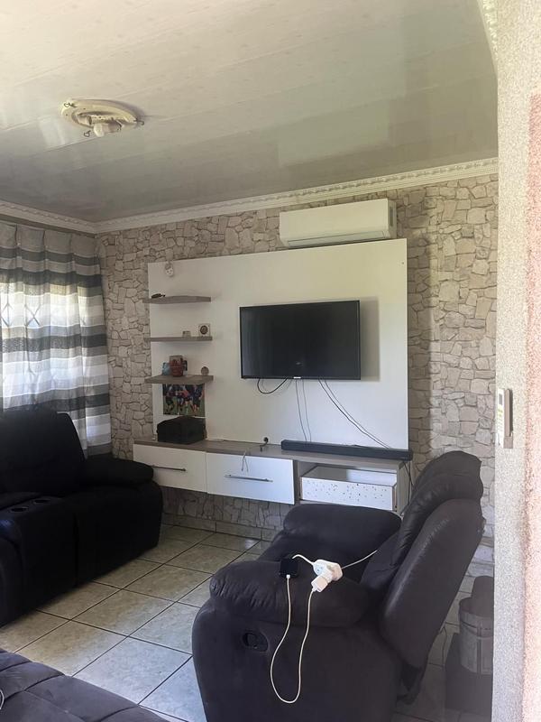 3 Bedroom Property for Sale in Esikhawini KwaZulu-Natal