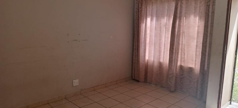 2 Bedroom Property for Sale in Ngwelezana KwaZulu-Natal