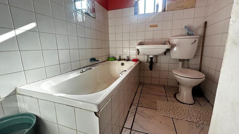 2 Bedroom Property for Sale in Aquadene KwaZulu-Natal
