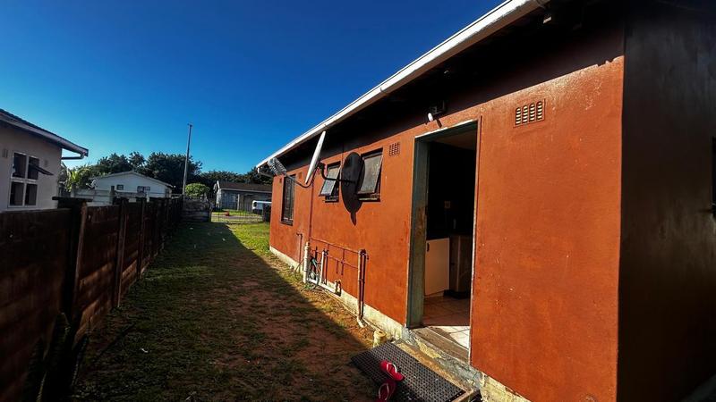 2 Bedroom Property for Sale in Aquadene KwaZulu-Natal