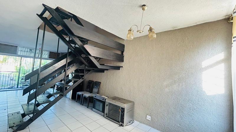3 Bedroom Property for Sale in Meer En See KwaZulu-Natal