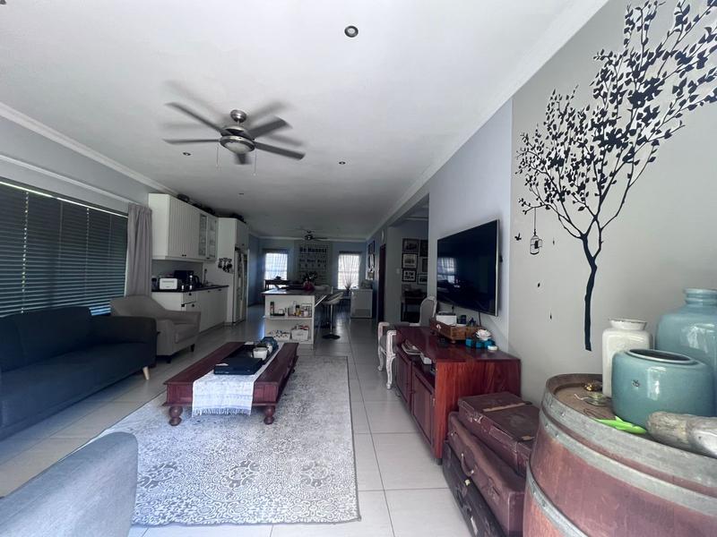 4 Bedroom Property for Sale in Meer En See KwaZulu-Natal
