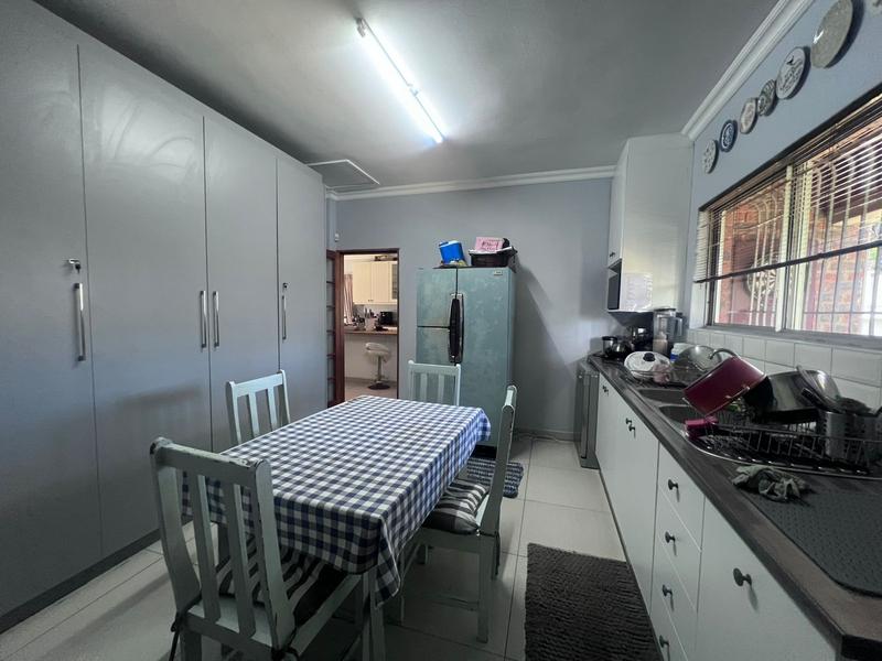 4 Bedroom Property for Sale in Meer En See KwaZulu-Natal