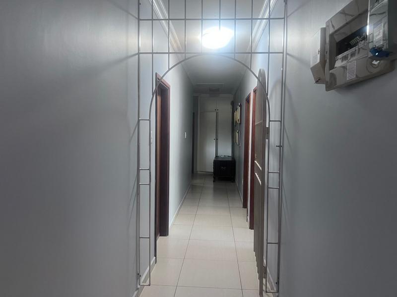 4 Bedroom Property for Sale in Meer En See KwaZulu-Natal