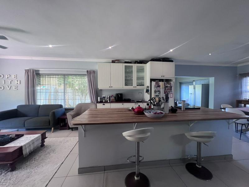 4 Bedroom Property for Sale in Meer En See KwaZulu-Natal