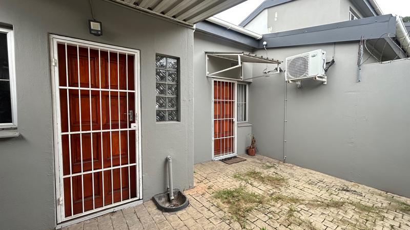 2 Bedroom Property for Sale in Meer En See KwaZulu-Natal