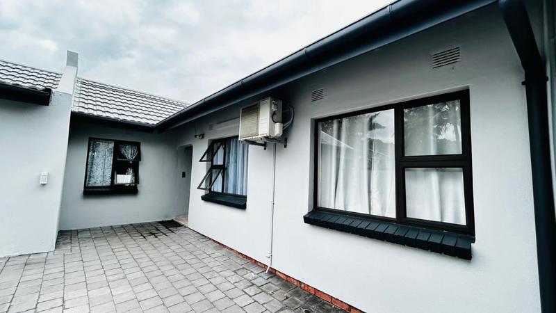 4 Bedroom Property for Sale in Veld En Vlei KwaZulu-Natal