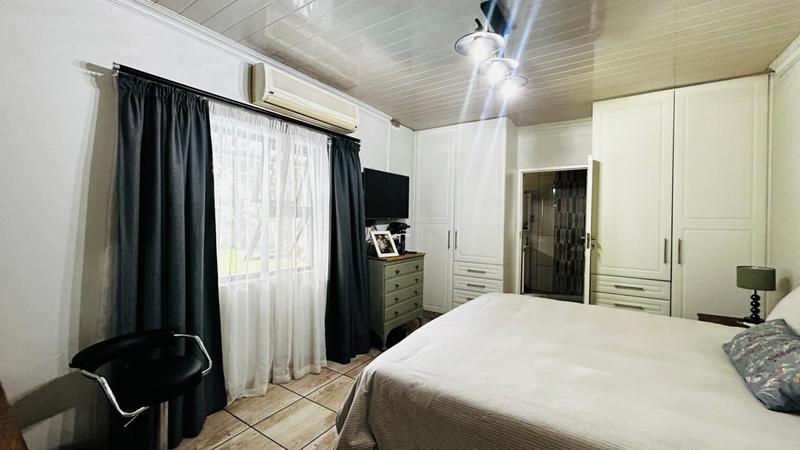 4 Bedroom Property for Sale in Veld En Vlei KwaZulu-Natal