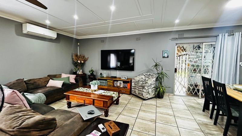 4 Bedroom Property for Sale in Veld En Vlei KwaZulu-Natal