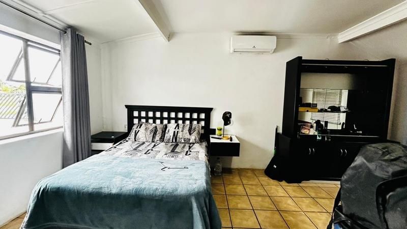 4 Bedroom Property for Sale in Veld En Vlei KwaZulu-Natal