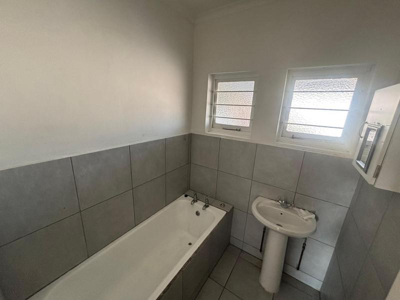 To Let 2 Bedroom Property for Rent in Bluff KwaZulu-Natal