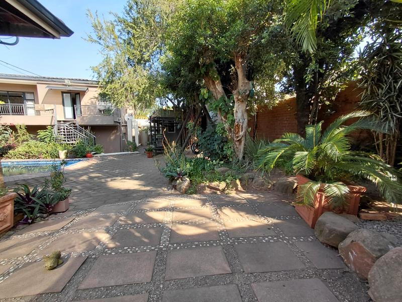 6 Bedroom Property for Sale in Sherwood KwaZulu-Natal