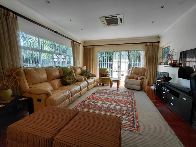 6 Bedroom Property for Sale in Sherwood KwaZulu-Natal