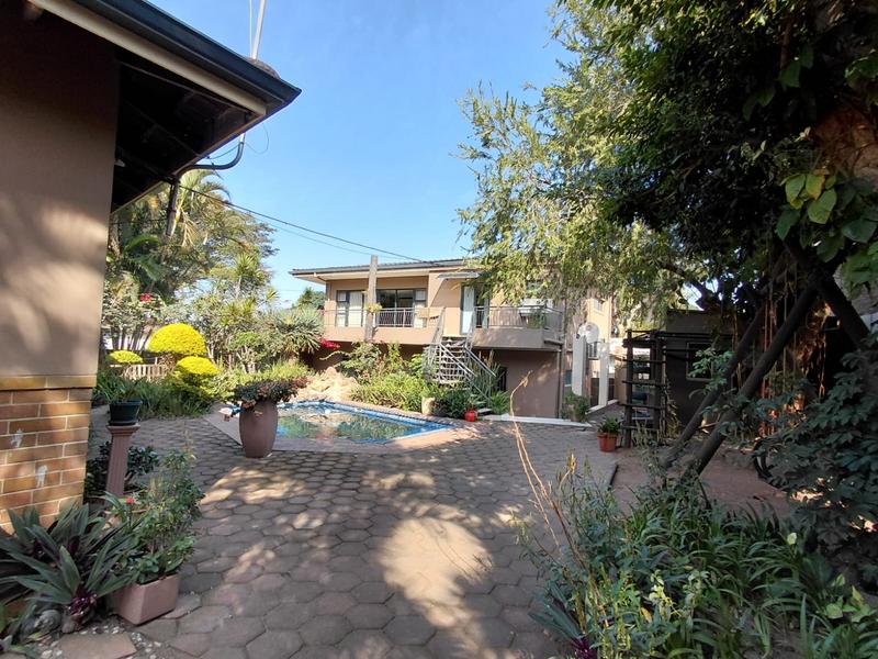 6 Bedroom Property for Sale in Sherwood KwaZulu-Natal