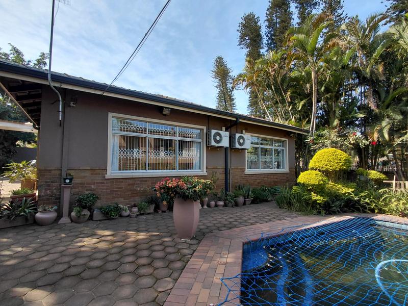 6 Bedroom Property for Sale in Sherwood KwaZulu-Natal