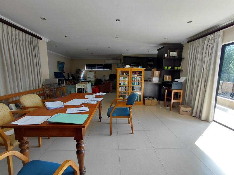 6 Bedroom Property for Sale in Sherwood KwaZulu-Natal