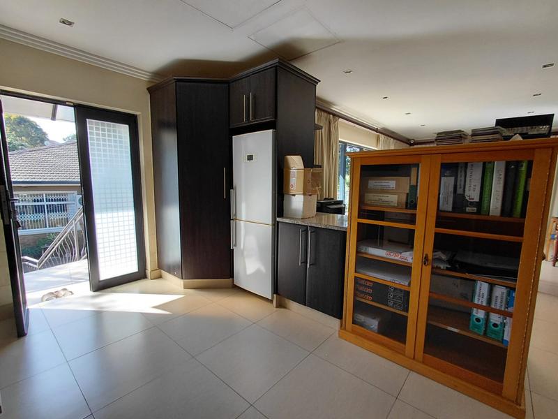 6 Bedroom Property for Sale in Sherwood KwaZulu-Natal