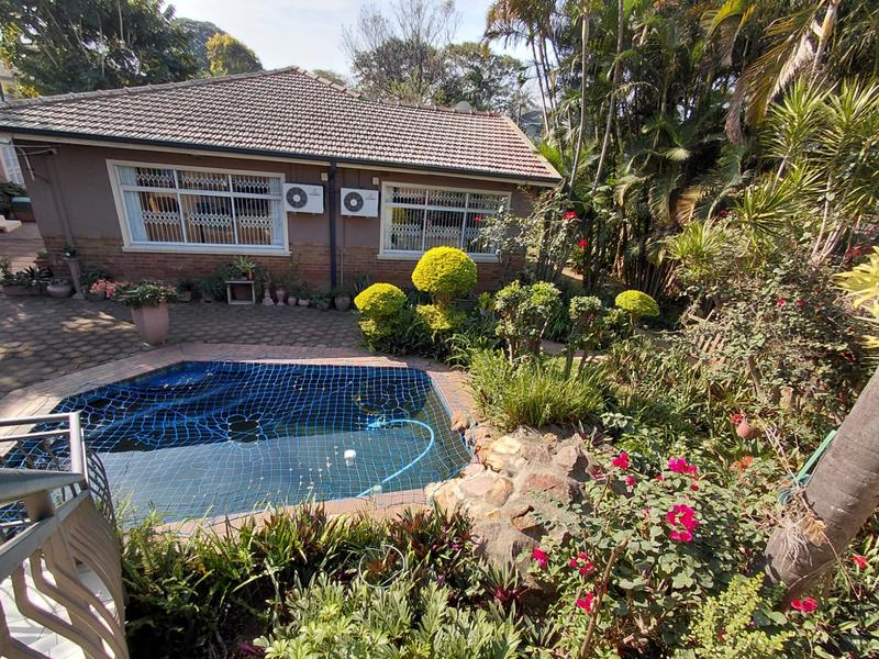 6 Bedroom Property for Sale in Sherwood KwaZulu-Natal