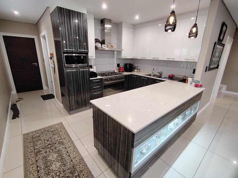 3 Bedroom Property for Sale in Izinga KwaZulu-Natal