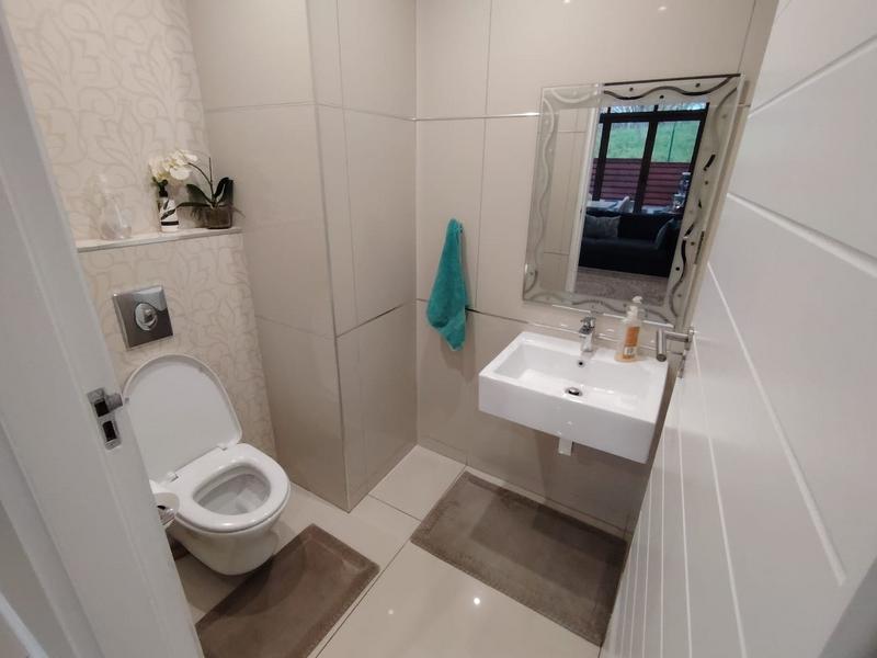 3 Bedroom Property for Sale in Izinga KwaZulu-Natal