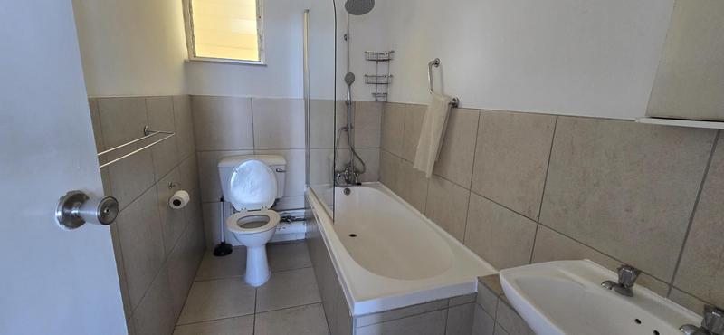 To Let 2 Bedroom Property for Rent in Durban North KwaZulu-Natal