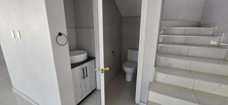 3 Bedroom Property for Sale in Mount Edgecombe KwaZulu-Natal