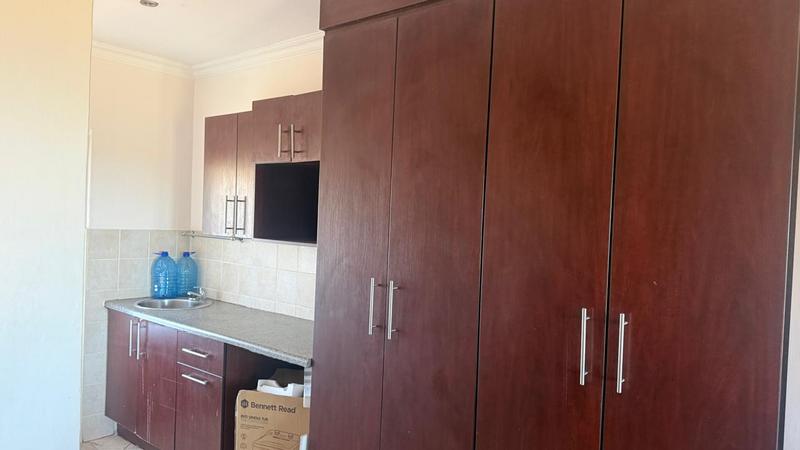 To Let 1 Bedroom Property for Rent in Rocklands KwaZulu-Natal