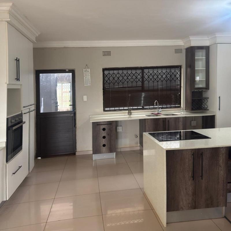 3 Bedroom Property for Sale in Margate KwaZulu-Natal