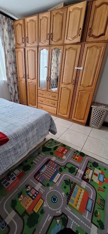 2 Bedroom Property for Sale in Essenwood KwaZulu-Natal