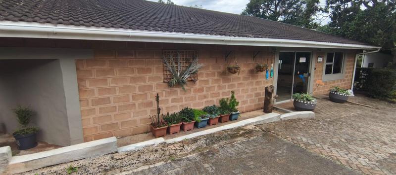 Commercial Property for Sale in Glenmore Beach KwaZulu-Natal